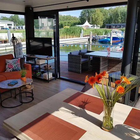 בית נופש Floatinghouse Marama - Lp10 *